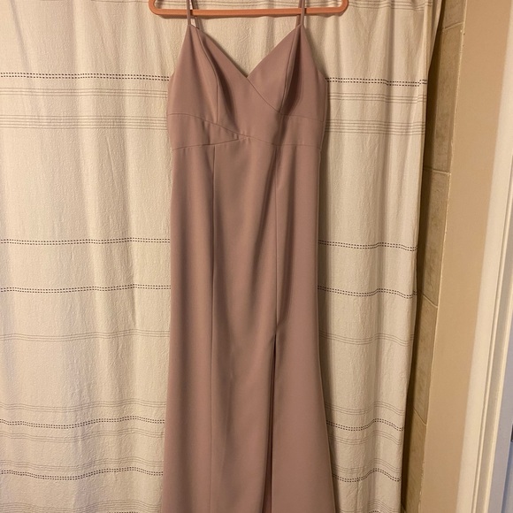 Dessy Seamed Bodice Crepe Trumpet Gown with Front Slit in Suede Rose Size 6 - Picture 8 of 9